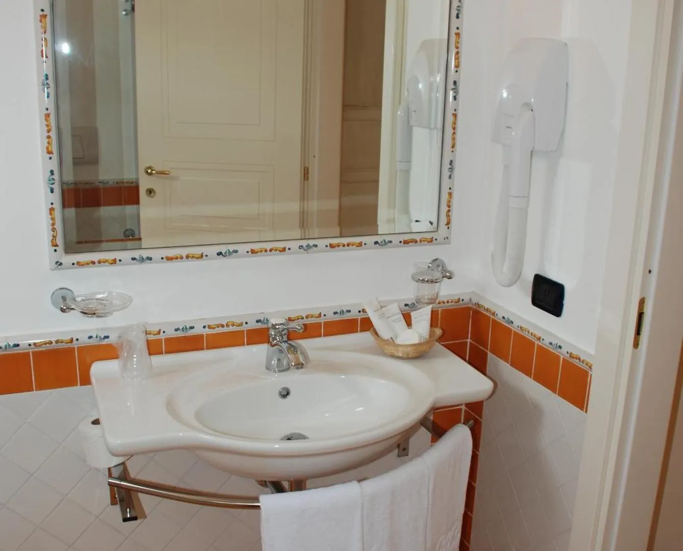 Hotel Bougainville Lipari  Lipari (Isola Lipari)