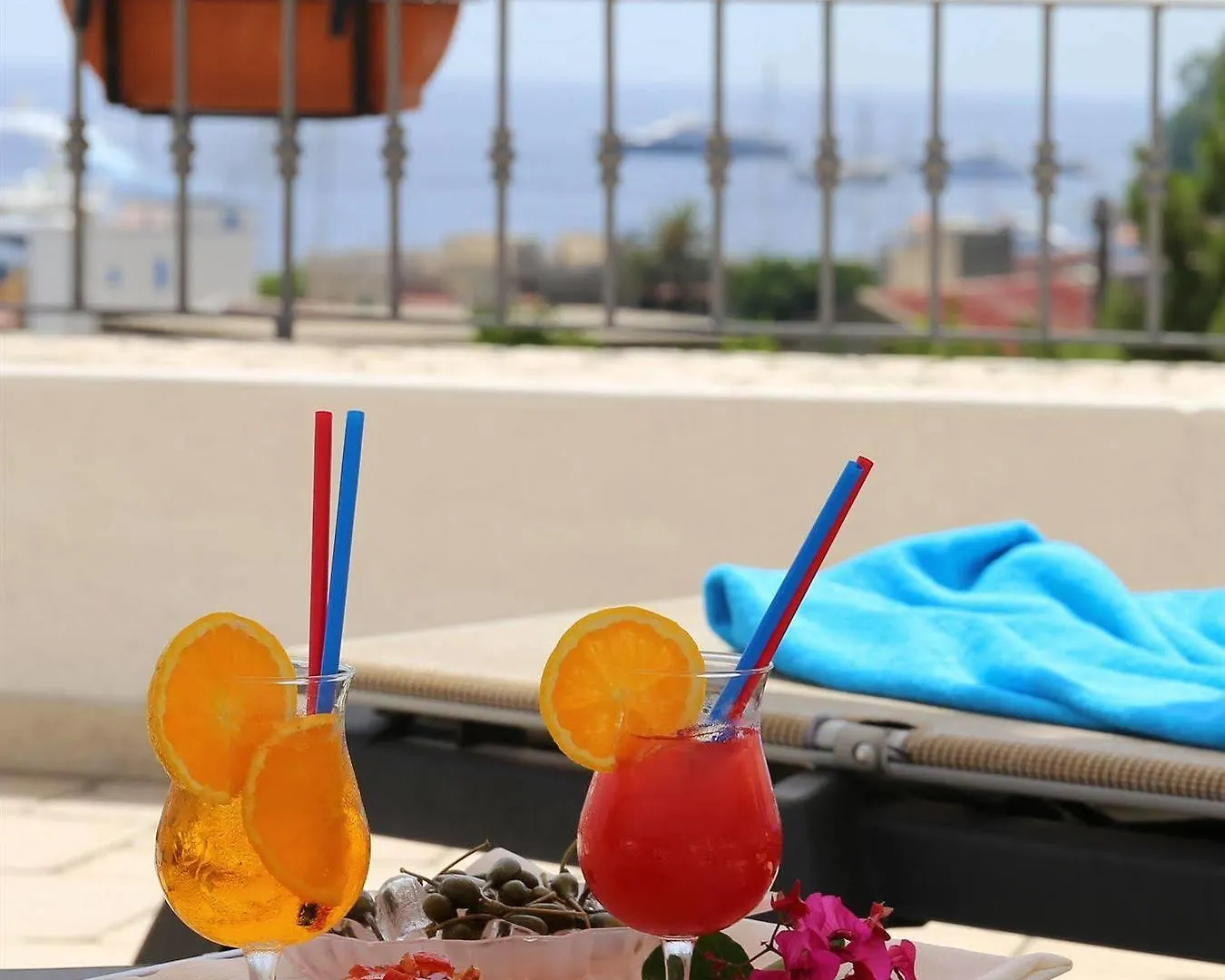 Hotel Bougainville Lipari  4*, Lipari (Isola Lipari)